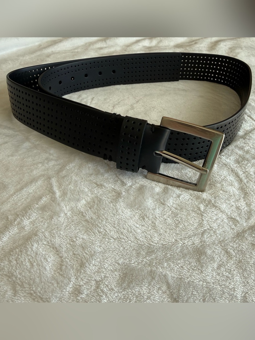Source Unknown Black Perforated Belt with Silver Buckle